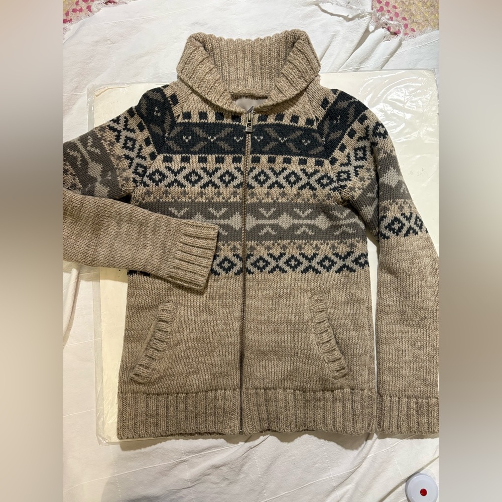 Beaver canoe Women’s  Beige Patterned zip up Sweater size S